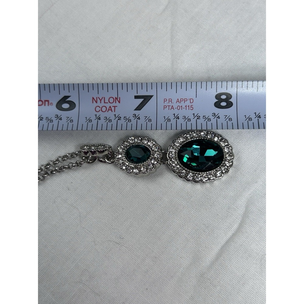 Vintage Monet Emerald Green And Clear Crystal Necklace Silver Tone Drop Pendant - Picture 8 of 8